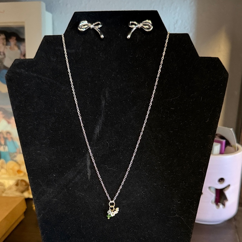 Silver Necklace with Green Crystal Accent Necklace and Bow Earrings